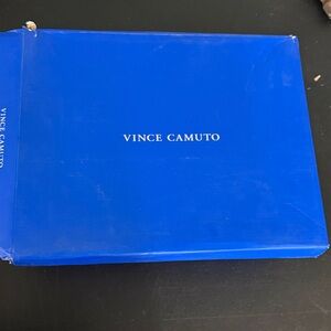 Vince Camuto